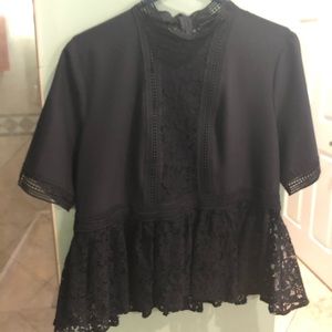 Holiday top never worn